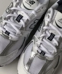 sneakers restpartijen pallets nederland
